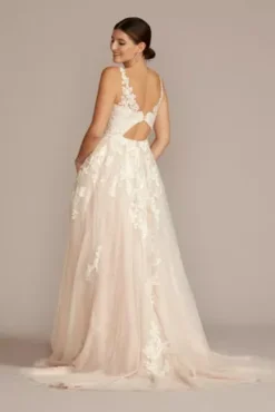 Blissful Brides Shop 13 Blissful Brides Shop -Blissful Brides Shop CWG924 IVYCSHMR OLEG PROD1 V2 150