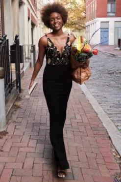 Embellished Crepe Plunge Mermaid Dress -Blissful Brides Shop D28NY22557 2 PDP Crop JAN19 1920x2880