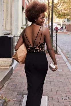 Embellished Crepe Plunge Mermaid Dress -Blissful Brides Shop D28NY22557 PDP Crop FEB6 1920x2880