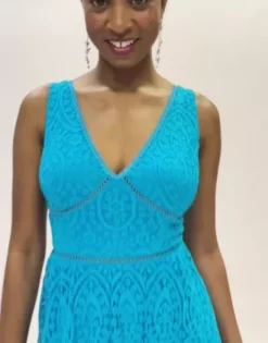 V-Neck Lace Sleeveless Dress 9 V-Neck Lace Sleeveless Dress -Blissful Brides Shop D39NY22186 PDP