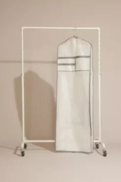 The Essential Garment Bag