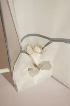 The Essential Garment Bag -Blissful Brides Shop EWGB1063 WHITE GB PROD7 019