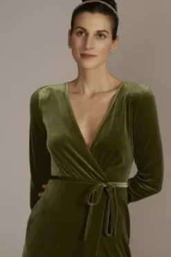 Long-Sleeve Velvet Bridesmaid Dress -Blissful Brides Shop F20610 MOLIVE BM PROD3 085