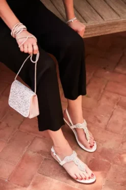 Iridescent Crystal Embellished Crossbody Clutch -Blissful Brides Shop HBRAYA 2 PDP Crop SEP9 1920x2880