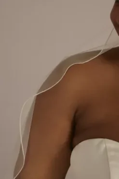 Cascading Tulle Mid-Length Veil With Pencil Edge -Blissful Brides Shop V10001 IVORY VLS OM PROD4 063