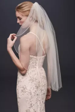 Beaded Scallop Trimmed Fingertip Veil