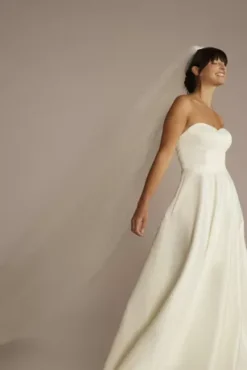 Rhinestone-Scattered Tulle Cathedral-Length Veil -Blissful Brides Shop V609 MIVORY VLS OM PROD9 007