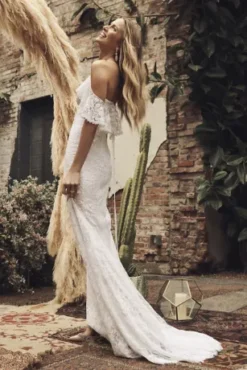 Ruffle Cold Shoulder Wedding Dress -Blissful Brides Shop WG3954 PDP Crop 2 1920x2880